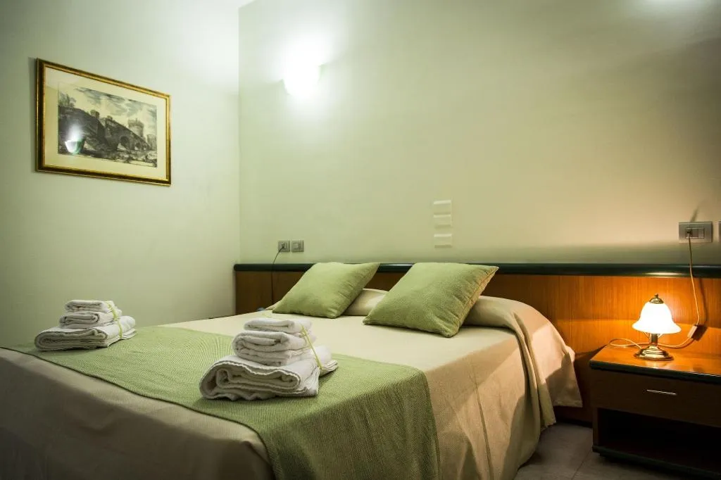 DOUBLE STANDARD Room, Hotel Cristallo Relais Sure Hotel Collection by Be, Rome