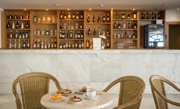 Bar, Hotel Ilusion Vista Blava, Majorca