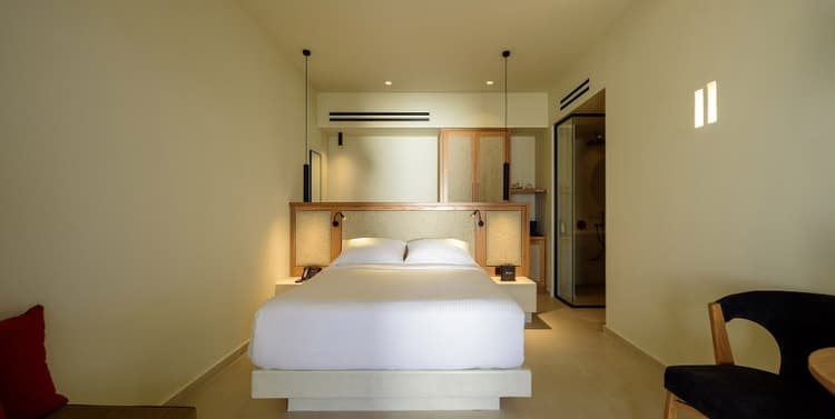 11 11 By Potnia Theron Suites, Santorini
