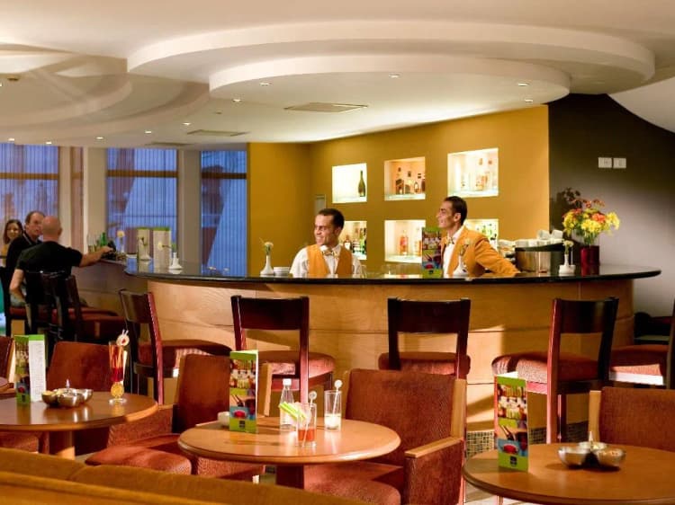 Bar, Novotel Cairo Airport, Cairo