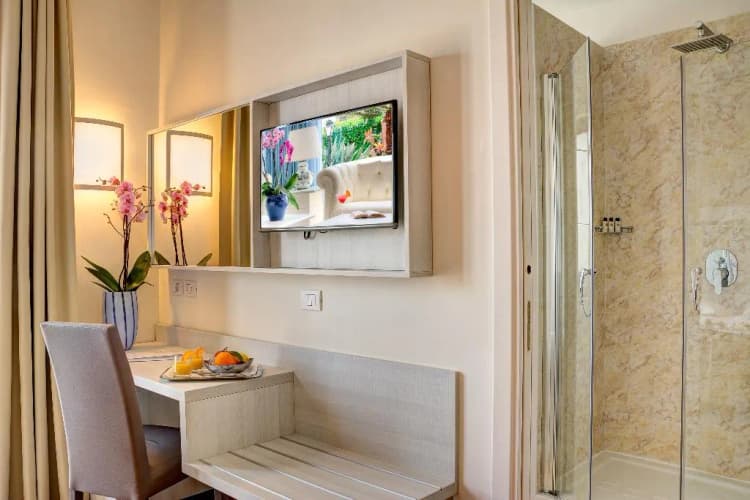 DOUBLE COMFORT Room, Caravel, Naples
