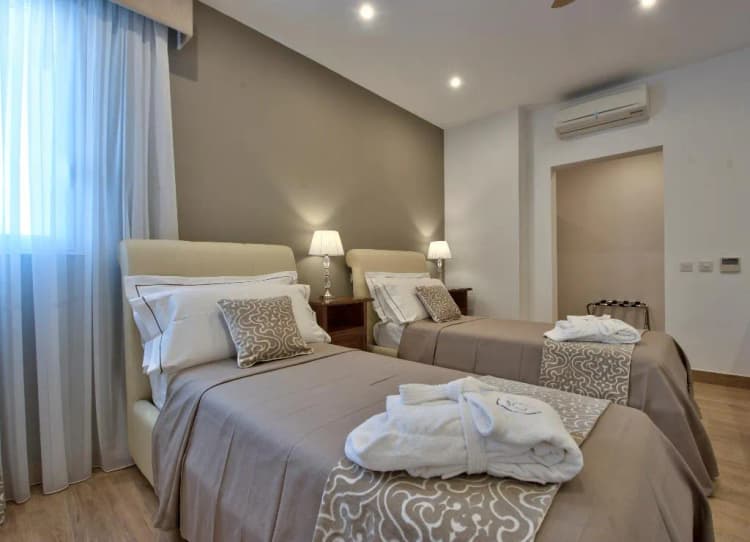 APARTMENT TWO BEDROOMS Room, Palazzo Violetta, Malta