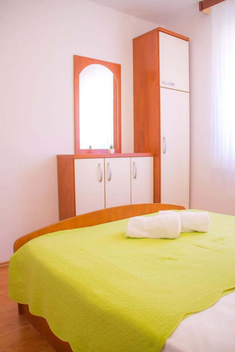 APARTMENT CAPACITY 6 Room, Villa Midea, Split