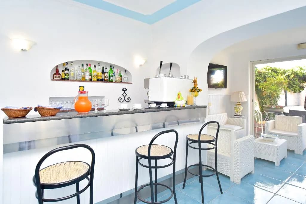 Bar, Villa Tina, Naples