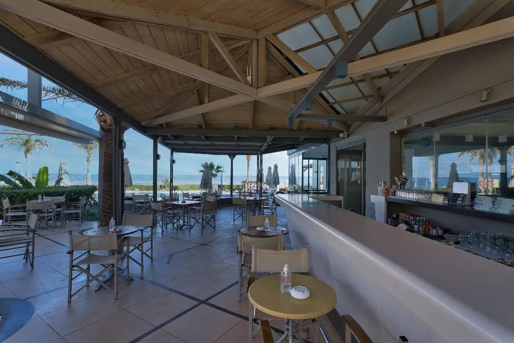 Bar, Pearl Beach, Crete