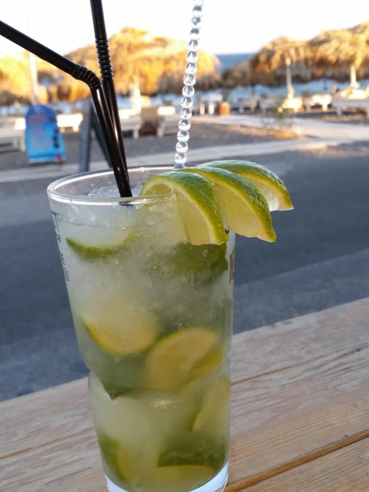 Bar, Pleasure Beachside Studios, Santorini