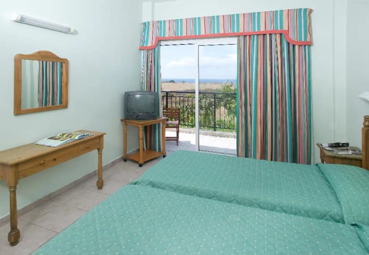 APARTMENT PARTIAL OCEAN VIEW TWO BEDROOMS Room, Akamanthea Holiday Village, Cyprus