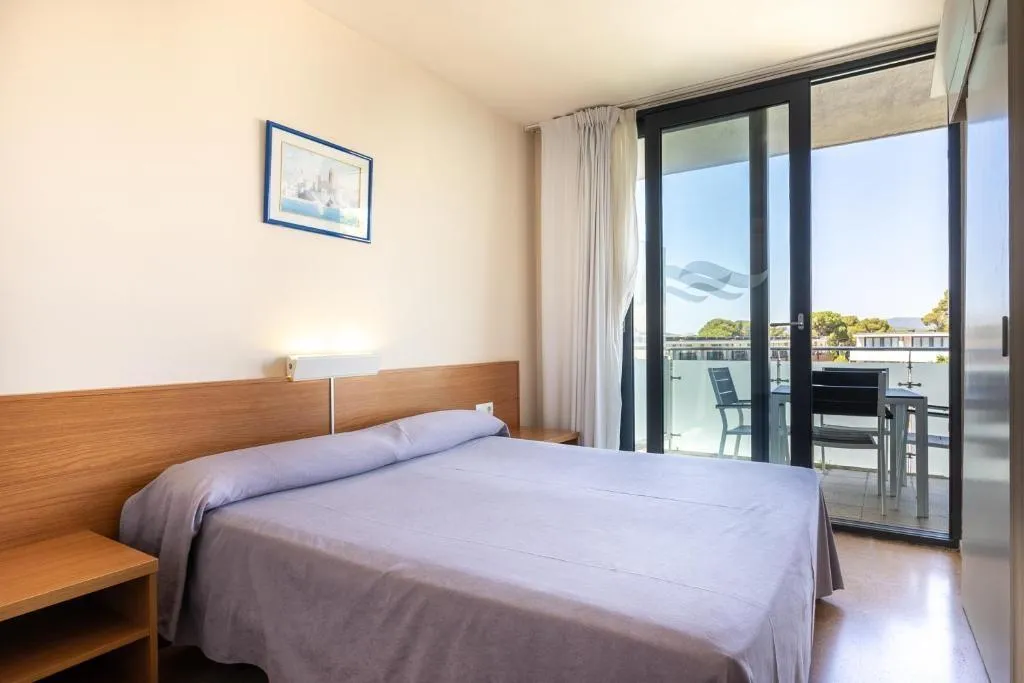 APARTMENT CAPACITY 2 Room, Comtat Sant Jordi, Costa Brava