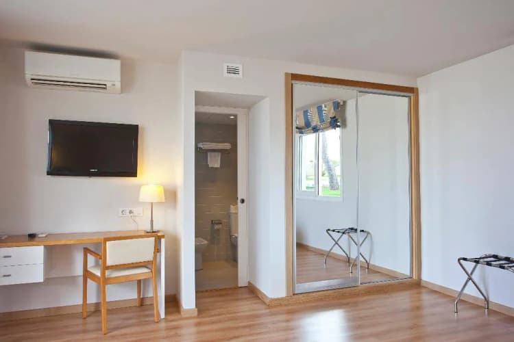 BUNGALOW STANDARD Room, Playa Azul, Menorca