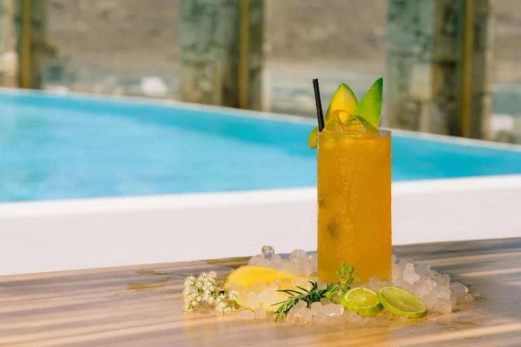 Bar, Radisson Blu Euphoria Resort, Mykonos
