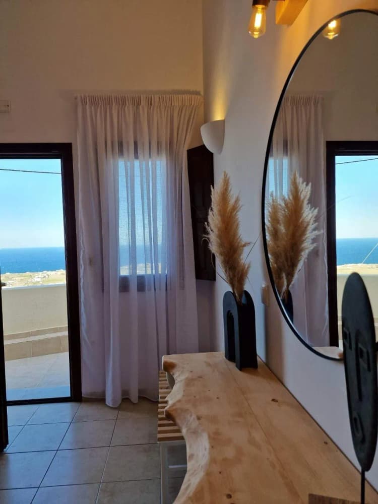 Double or Twin SEA VIEW Room, Amerisa Suites, Santorini