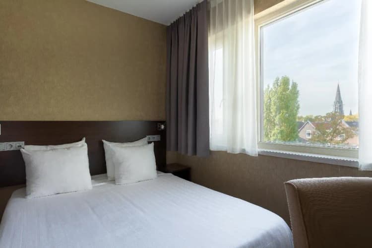DOUBLE STANDARD Room, Espresso City Centre, Amsterdam
