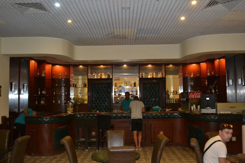 Bar, Dexon Roma Hotel & Aqua Park, Red Sea Riviera