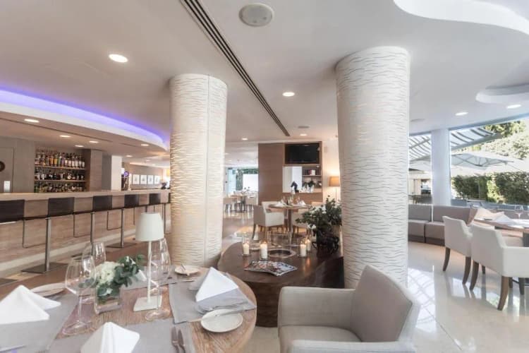 Bar, Alasia Hotel, Cyprus
