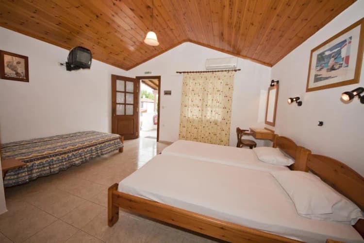 STUDIO CAPACITY 3 Room, Amalia Studios, Skiathos