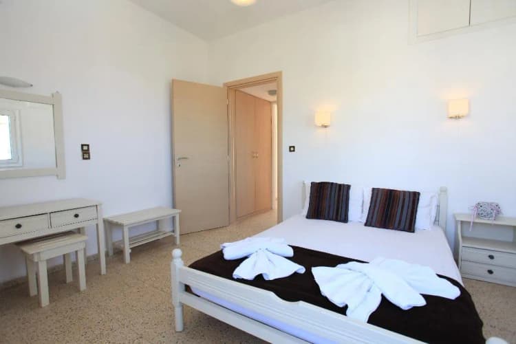 APARTMENT SUPERIOR CAPACITY 3 Room, Iraklis, Crete