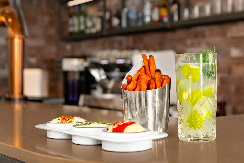 Bar, Holiday Inn Express Porto Boavista, Porto