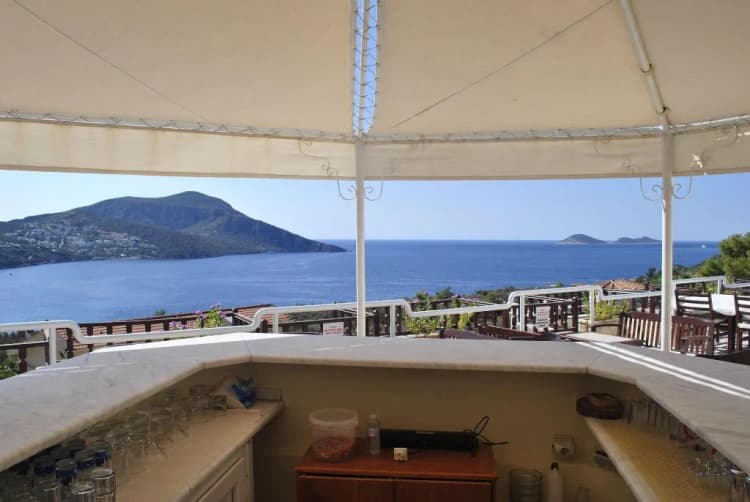 Bar, Dionysia, Antalya