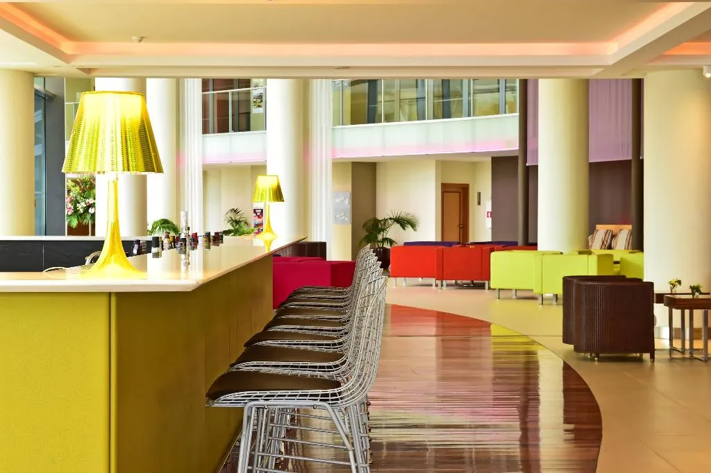 Bar, Pestana Promenade Premium Ocean Resort, Madeira