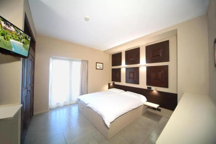 Double or Twin CLASSIC Room, La Paül, Milan