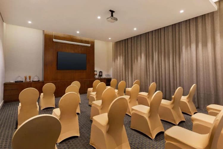 Conferences, Ramada By Wyndham Dubai Barsha Heights Ex AurisInn, Dubai