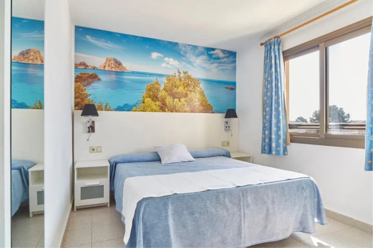 APARTMENT POOL VIEW Room, APARTAMENTOS CASA LUIS by INVISA, Ibiza