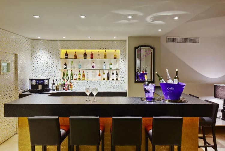 Bar, Palladium, Majorca