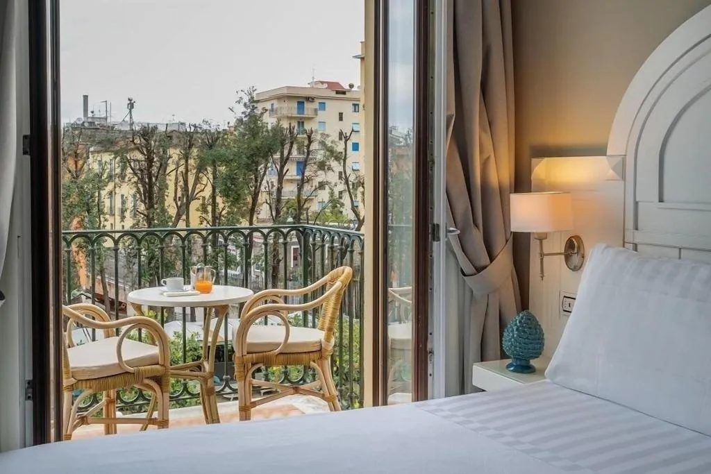 DOUBLE STANDARD Room, Capri Hotel, Naples
