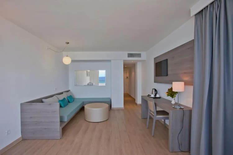 APARTMENT SEA VIEW Room, Playa Dorada, Majorca