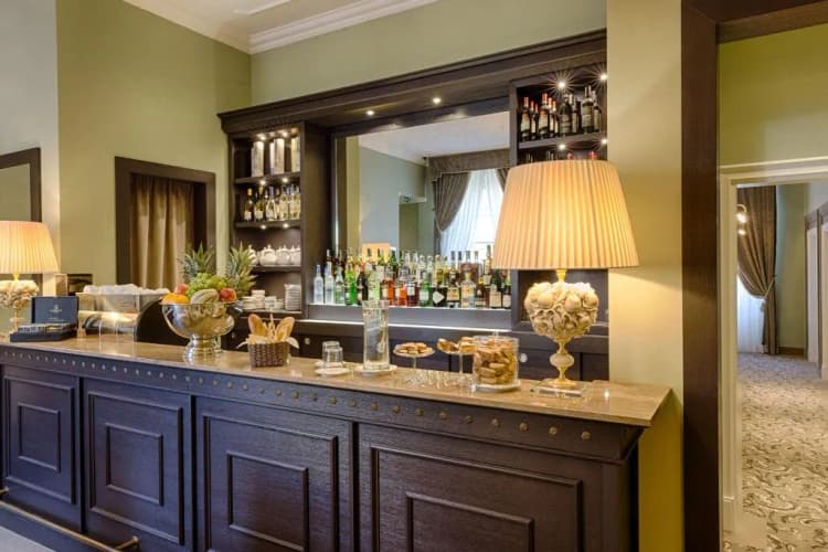 Bar, Palazzo Roselli Cecconi, Florence