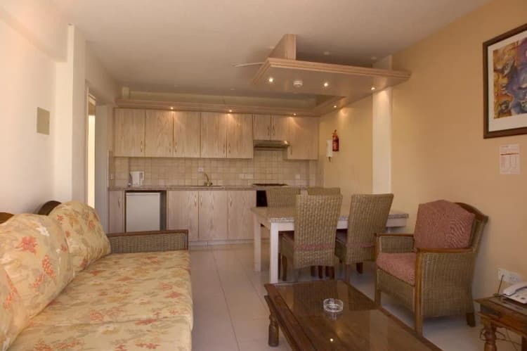 APARTMENT ONE BEDROOM Room, Senator Hotel Apts, Cyprus