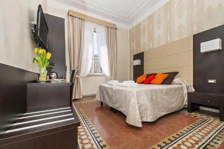 General view, Laterani Suite, Naples