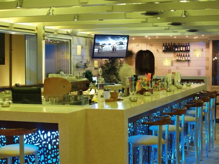Bar, Odyssia Beach Hotel, Crete