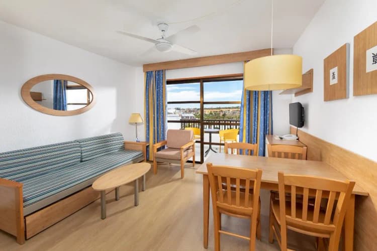 APARTMENT CAPACITY 4 ONE BEDROOM Room, Aguamar, Tenerife