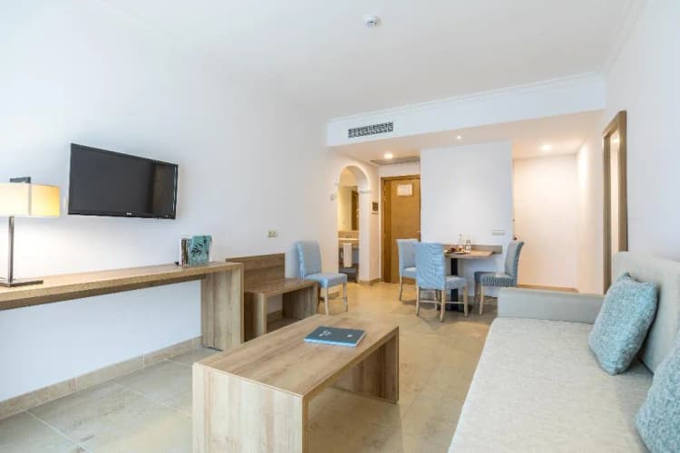 APARTMENT POOL VIEW Room, Zafiro Mallorca, Majorca