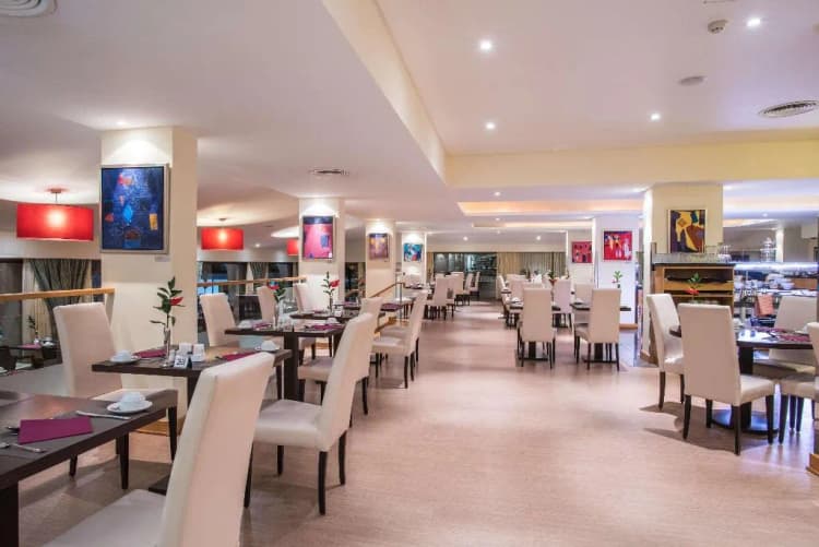 Bar, TUI Blue Gardens Adults Only Savoy Signature, Madeira