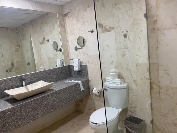 DOUBLE KING SIZE BED Room, Real Hispano, Cancun Area