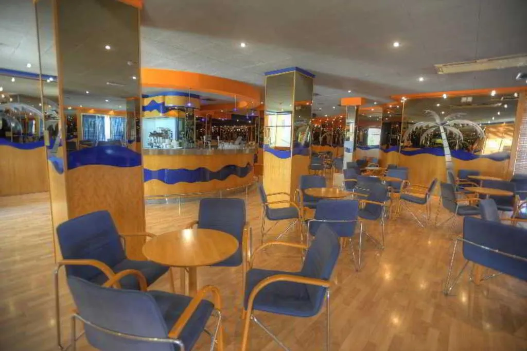 Bar, Mellieha Bay Hotel, Malta