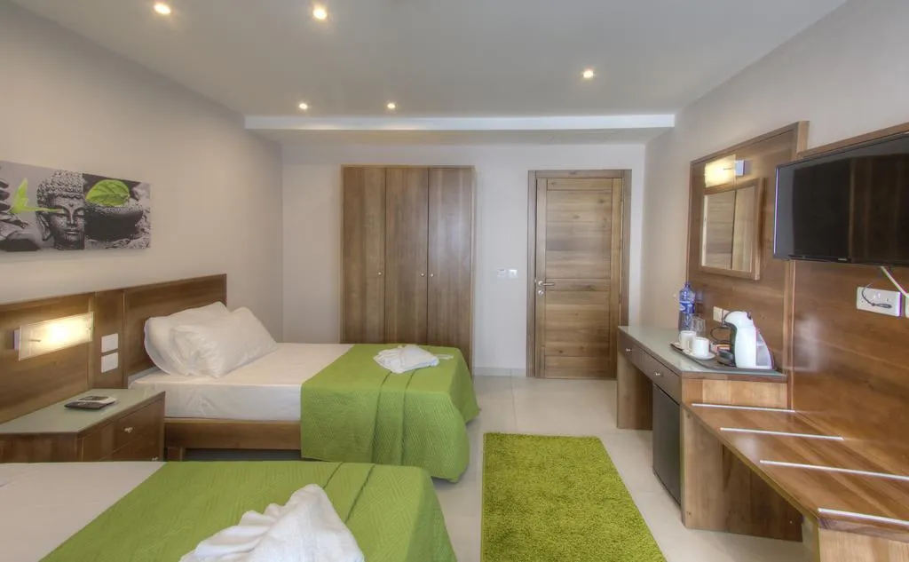 Double or Twin STANDARD Room, Cerviola, Malta