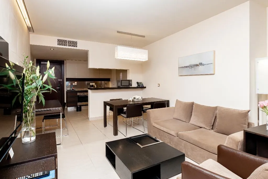 APARTMENT ONE BEDROOM Room, Radisson Blu Residence Dubai Marina, Dubai
