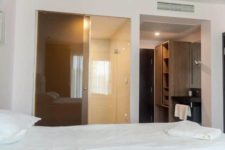 APARTMENT TWO BEDROOMS ONE BATHROOM Room, Amiral, Varna