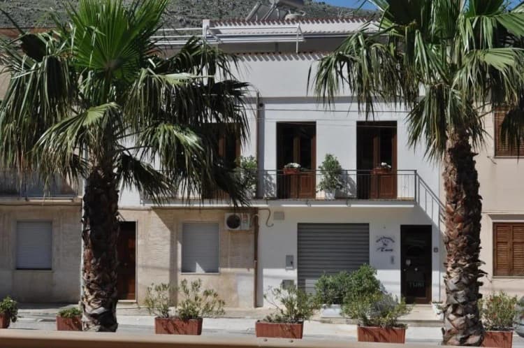 General view, B&B Turi, Palermo