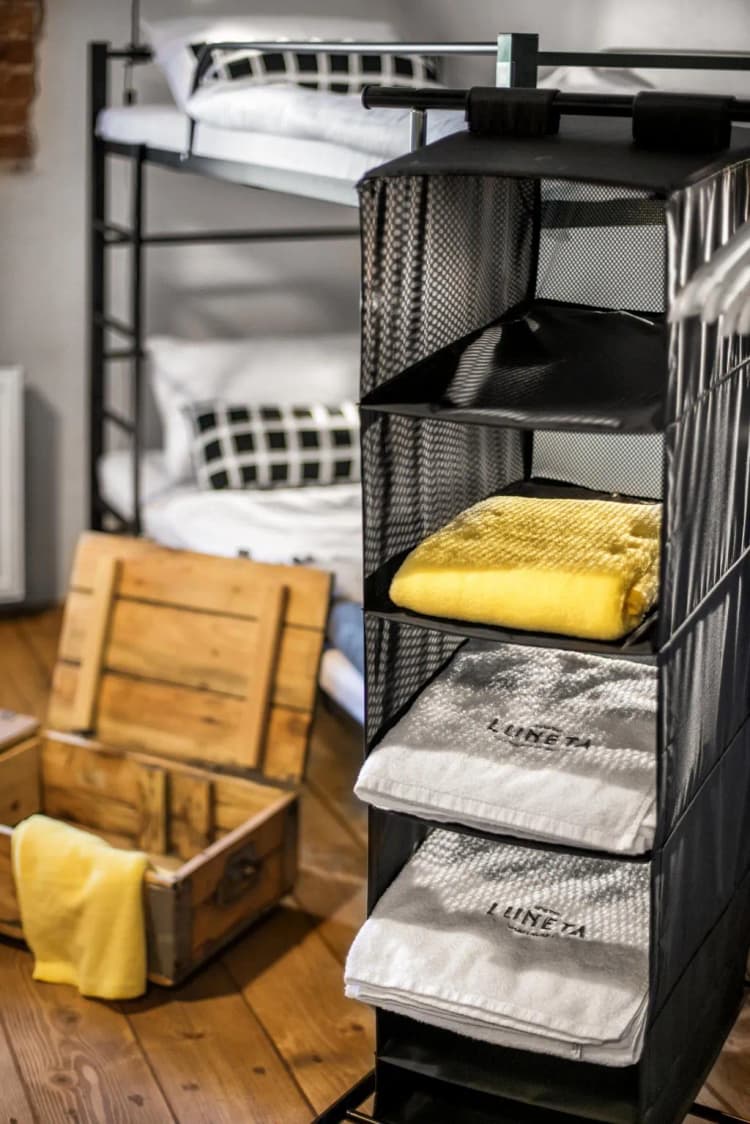 Bed in dormitory CAPACITY 8 WITH SHARED BATHROOM Room, Luneta Warszawska Hostel, Krakow