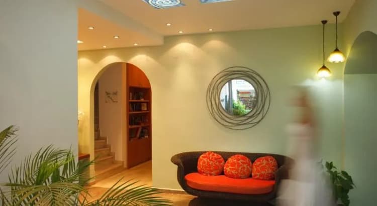 Lobby, Sofia, Crete