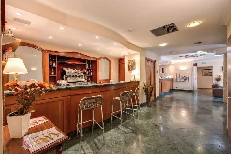 Bar, Romoli, Naples