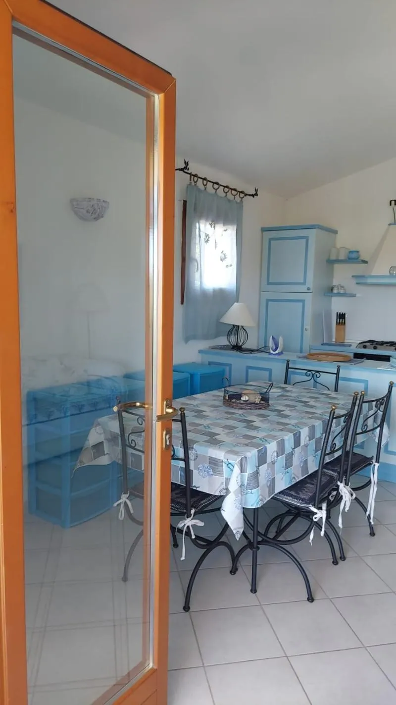 APARTMENT CAPACITY 4 Room, Reggia Di Nausicaa, Olbia