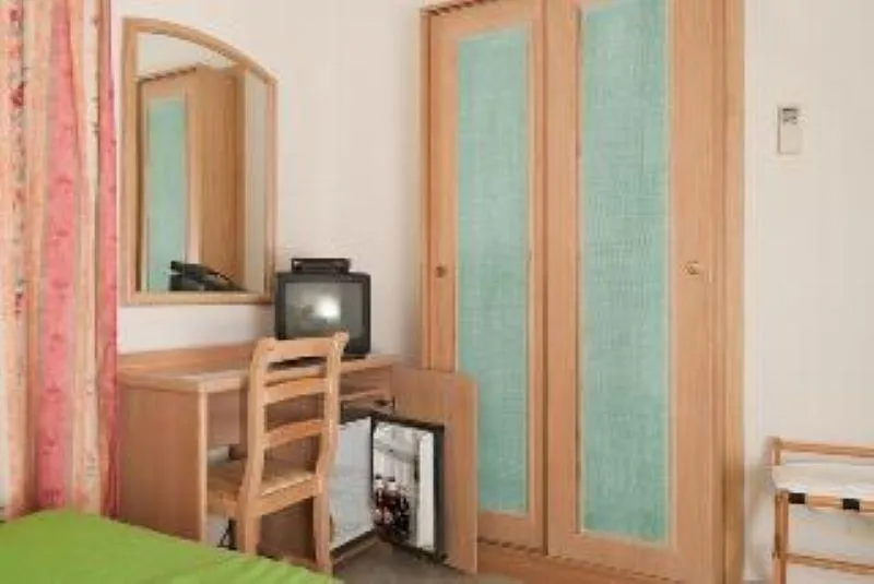 Double or Twin ECONOMY Room, Hotel Del Postiglione, Naples