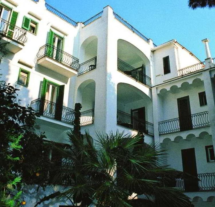 General view, Hotel Isolaverde, Naples