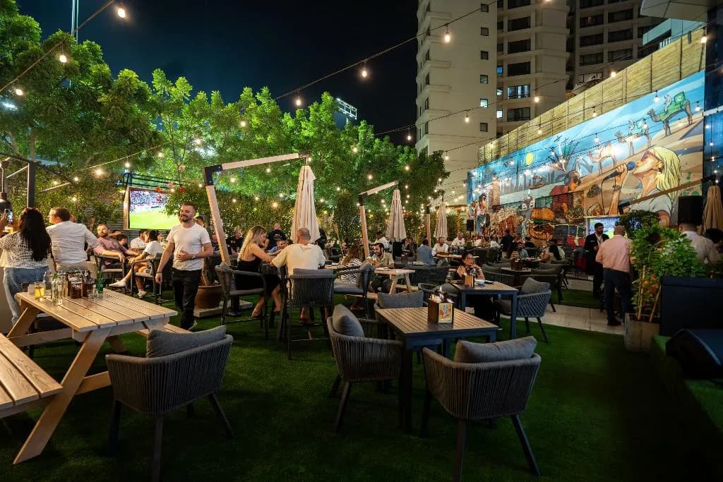 Bar, TRYP by Wyndham Dubai, Dubai