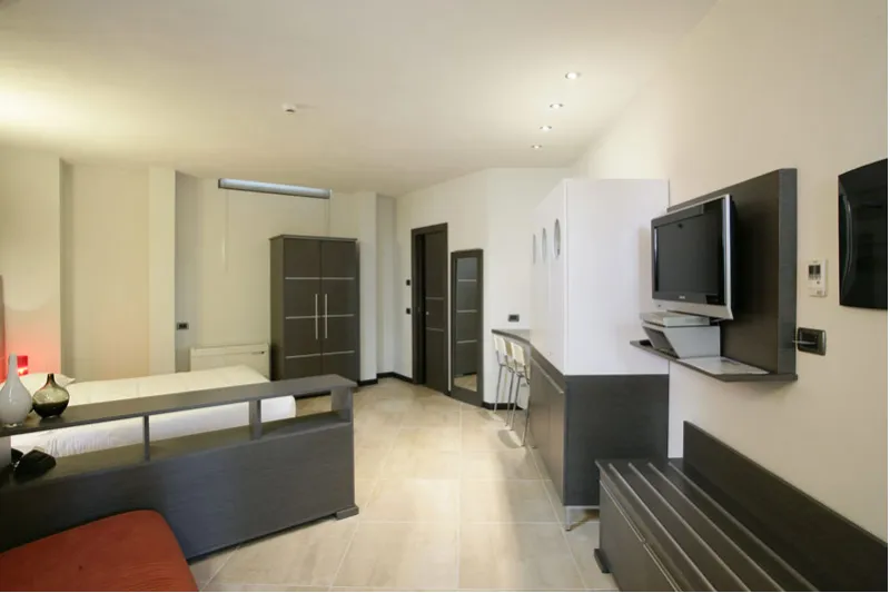 General view, Select Executive, Florence